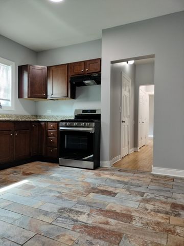 1344 W 98th Place, Chicago, IL 60643