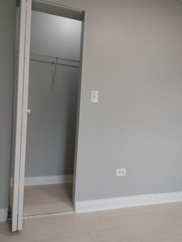 1344 W 98th Place, Chicago, IL 60643