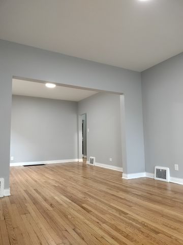1344 W 98th Place, Chicago, IL 60643