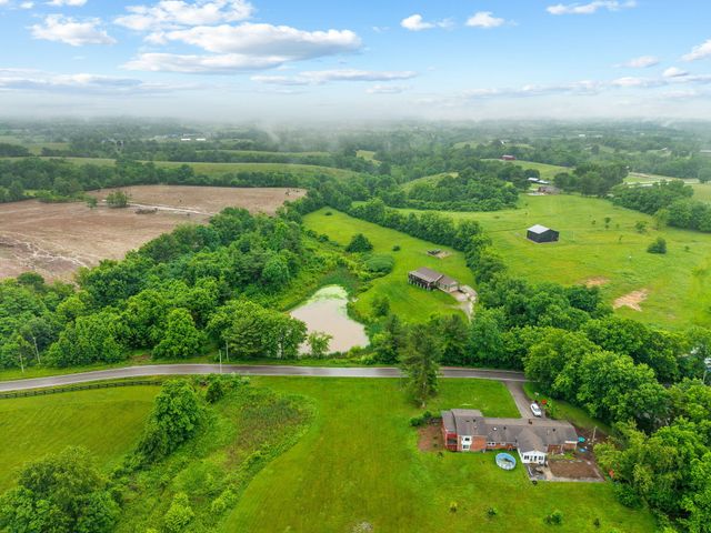 233 Schollsville Road, Winchester, KY 40391