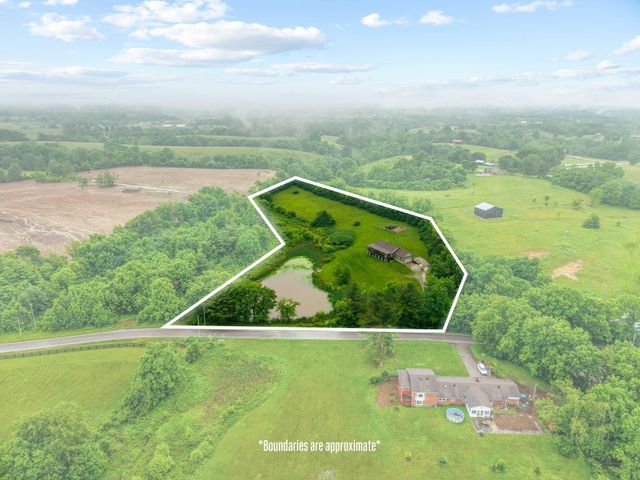 233 Schollsville Road, Winchester, KY 40391