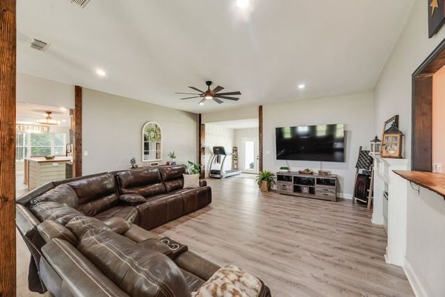 8549 S Fm 548, Royse City, TX 75189