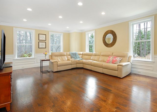 742 Main Street, Acton, MA 01720