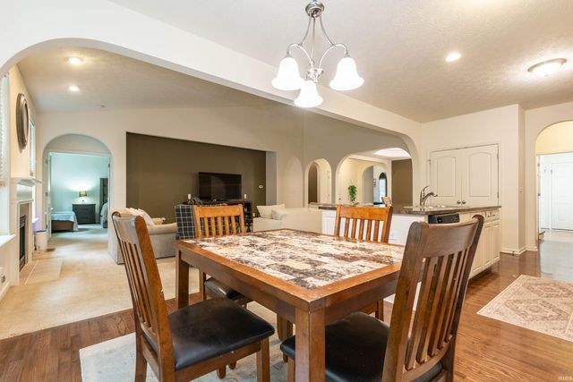 236 S Cave Creek Drive, Bloomington, IN 47403