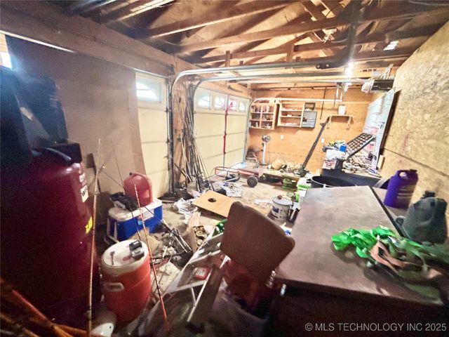 20114 N County Road 4460, Stigler, OK 74462