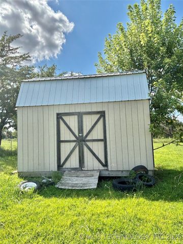 20114 N County Road 4460, Stigler, OK 74462