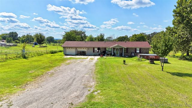 20114 N County Road 4460, Stigler, OK 74462