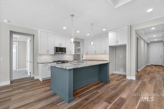 461 Hidden Mill Ct, Middleton, ID 83644