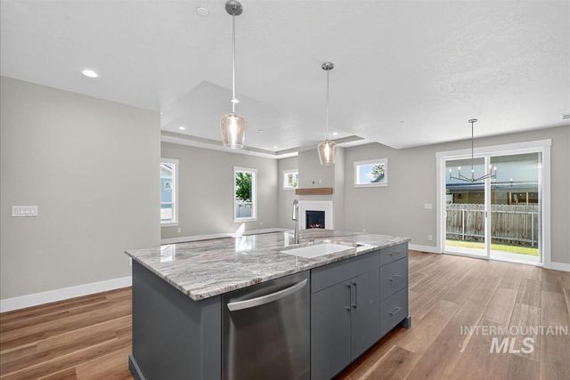 461 Hidden Mill Ct, Middleton, ID 83644