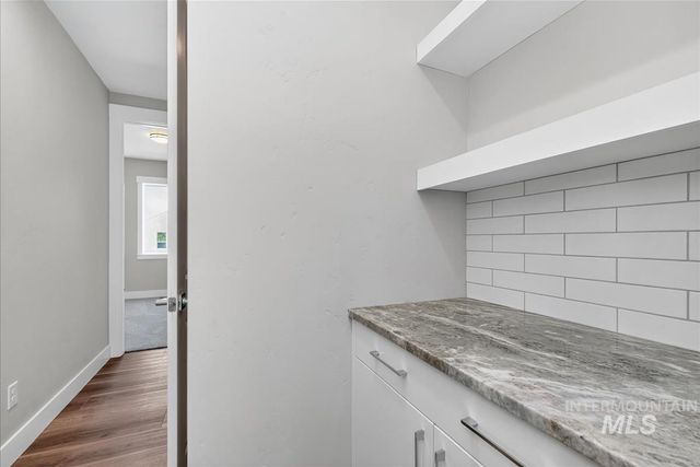 461 Hidden Mill Ct, Middleton, ID 83644