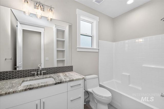 461 Hidden Mill Ct, Middleton, ID 83644