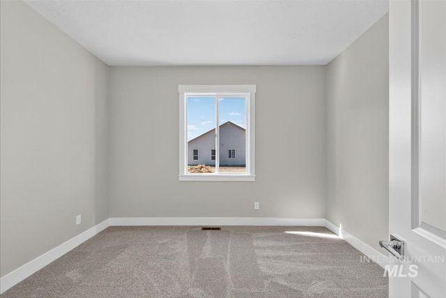 461 Hidden Mill Ct, Middleton, ID 83644