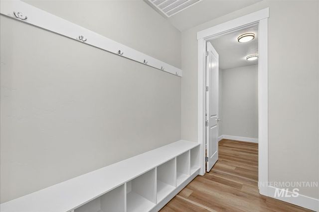 461 Hidden Mill Ct, Middleton, ID 83644