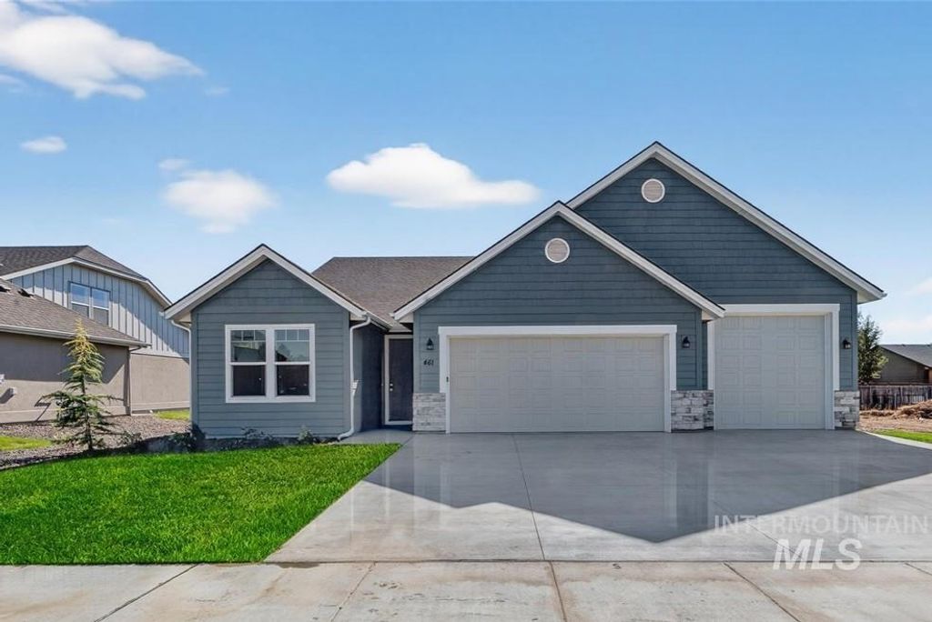461 Hidden Mill Ct, Middleton, ID 83644