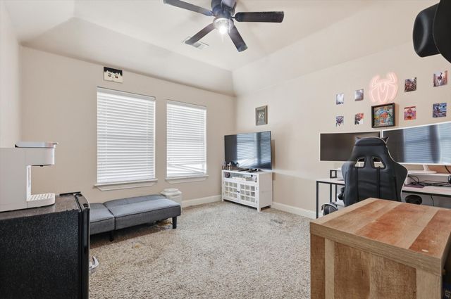 509 Autumn Run Drive, Midlothian, TX 76065