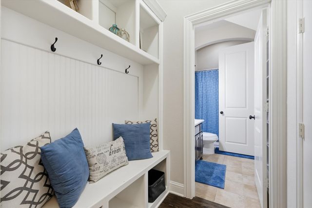 509 Autumn Run Drive, Midlothian, TX 76065