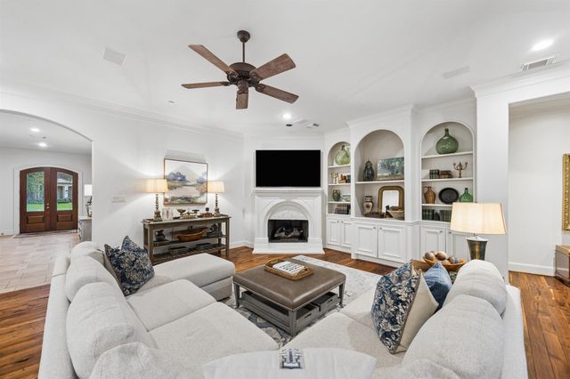 531 Three Corners Drive, Houston, TX 77024