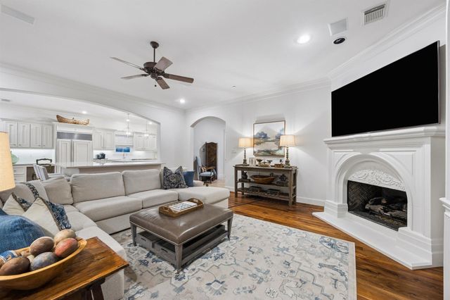 531 Three Corners Drive, Houston, TX 77024