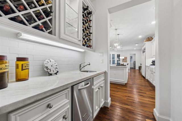 531 Three Corners Drive, Houston, TX 77024
