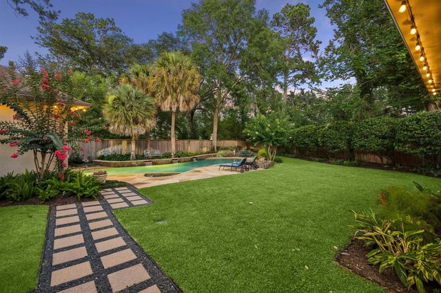 531 Three Corners Drive, Houston, TX 77024