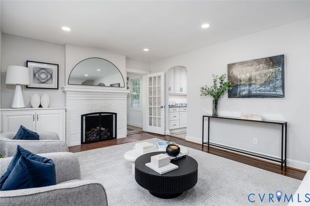 5802 S Crestwood Ave, Henrico, VA 23226