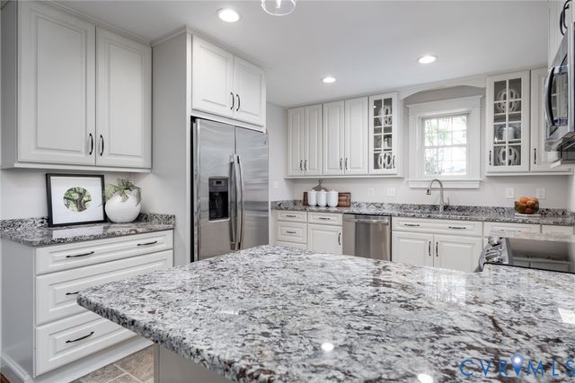 5802 S Crestwood Ave, Henrico, VA 23226