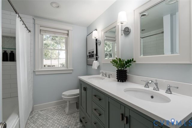 5802 S Crestwood Ave, Henrico, VA 23226