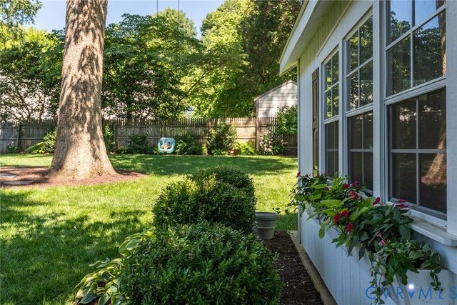 5802 S Crestwood Ave, Henrico, VA 23226