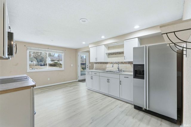 3627 Plaza Drive, Fort Wayne, IN 46806