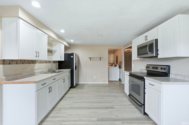 3627 Plaza Drive, Fort Wayne, IN 46806