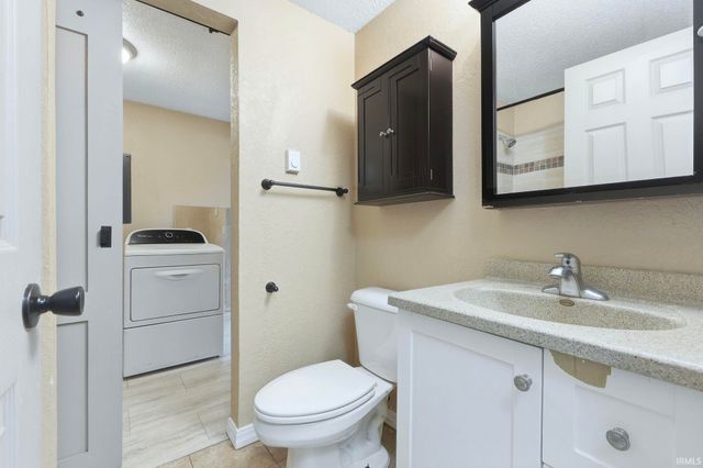 3627 Plaza Drive, Fort Wayne, IN 46806