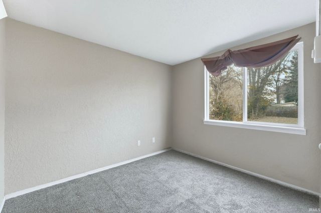 3627 Plaza Drive, Fort Wayne, IN 46806