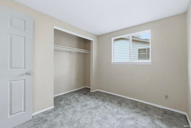 3627 Plaza Drive, Fort Wayne, IN 46806