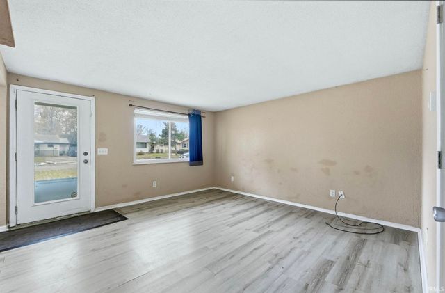 3627 Plaza Drive, Fort Wayne, IN 46806