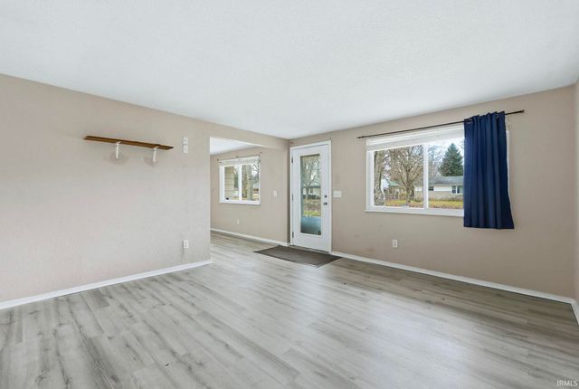 3627 Plaza Drive, Fort Wayne, IN 46806