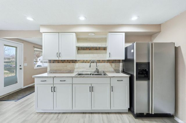 3627 Plaza Drive, Fort Wayne, IN 46806