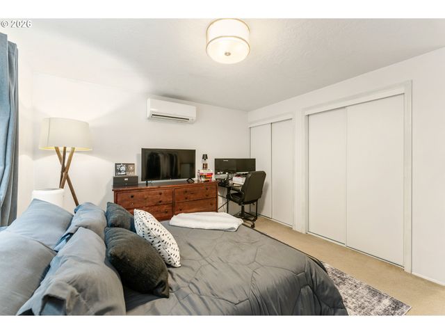6213 Sw 33rd Pl, Portland, OR 97239