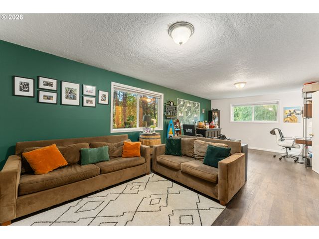 6213 Sw 33rd Pl, Portland, OR 97239