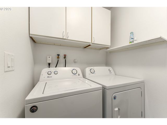 6213 Sw 33rd Pl, Portland, OR 97239