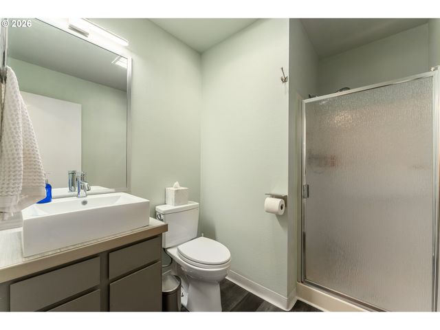6213 Sw 33rd Pl, Portland, OR 97239