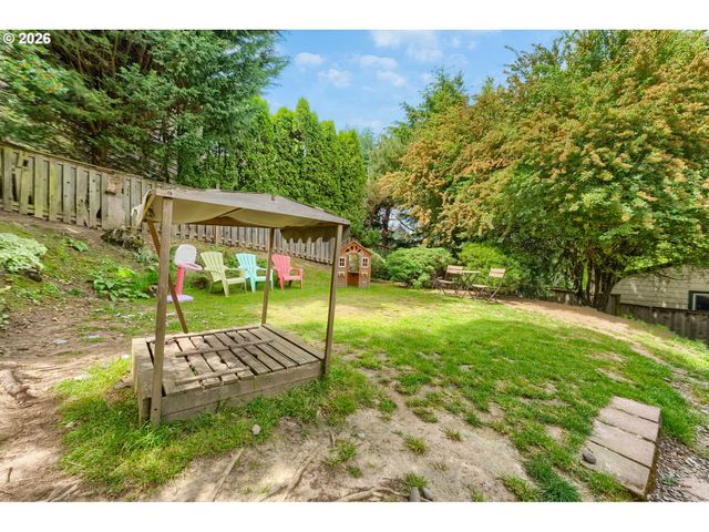 6213 Sw 33rd Pl, Portland, OR 97239
