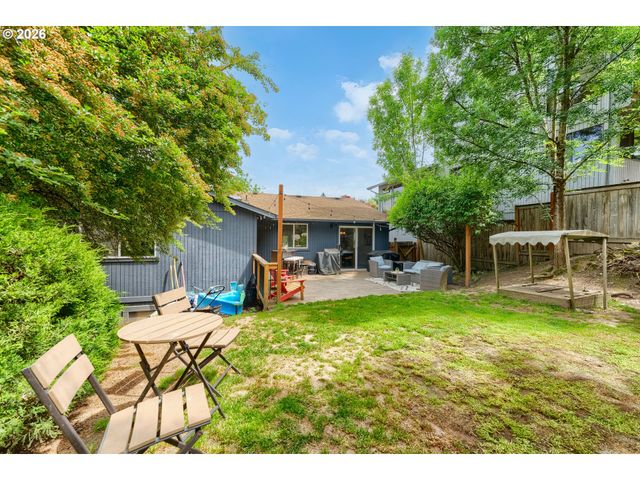6213 Sw 33rd Pl, Portland, OR 97239