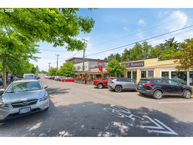 6213 Sw 33rd Pl, Portland, OR 97239