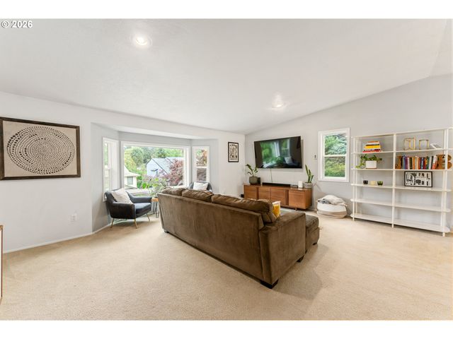 6213 Sw 33rd Pl, Portland, OR 97239