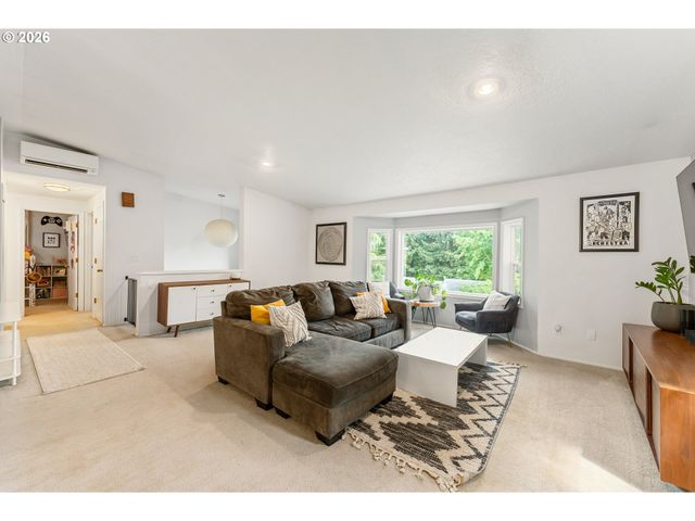 6213 Sw 33rd Pl, Portland, OR 97239