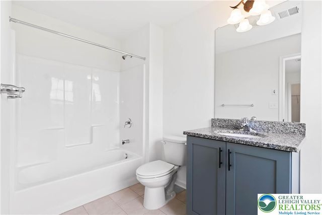 4450 Maple Street 2, North Whitehall Twp, PA 18078