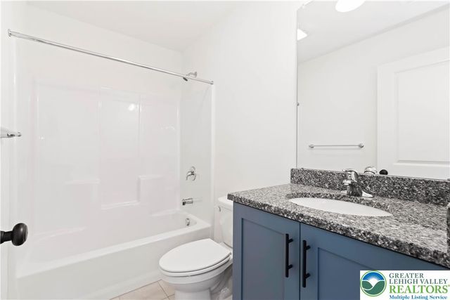 4450 Maple Street 2, North Whitehall Twp, PA 18078