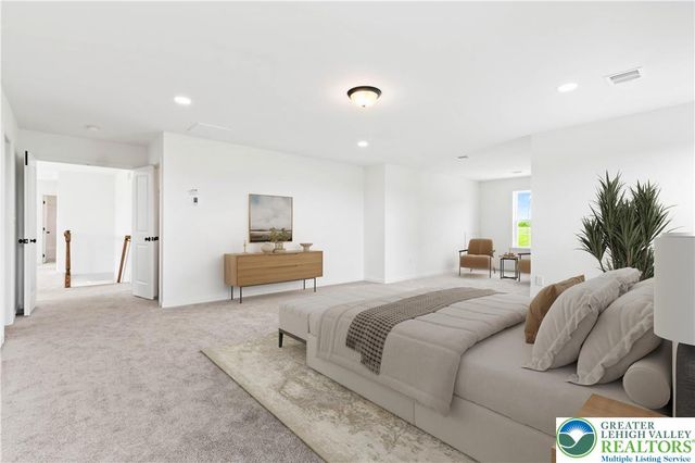 4450 Maple Street 2, North Whitehall Twp, PA 18078