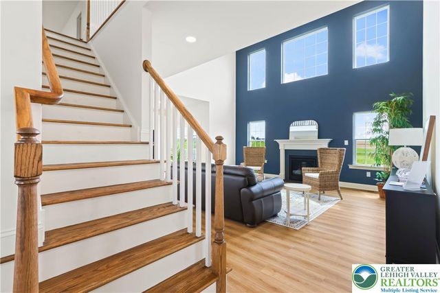 4450 Maple Street 2, North Whitehall Twp, PA 18078