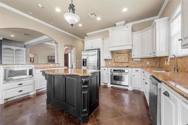 1413 Fossil Ridge Trail, Waco, TX 76712